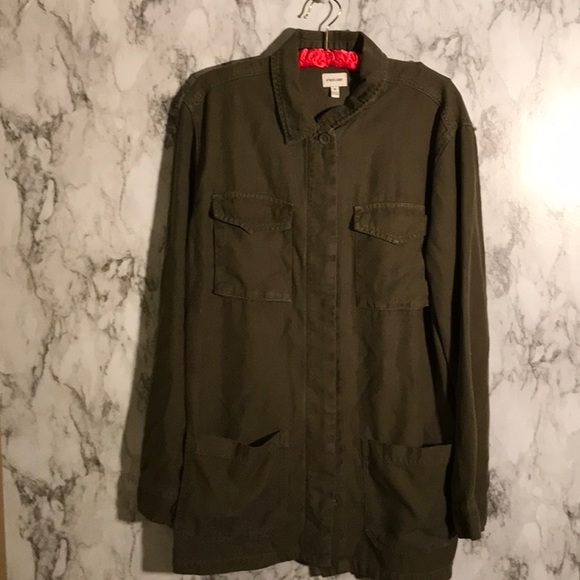 Sneak peek size medium army green jacket - Picture 3 of 6